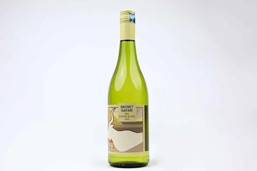 Greenspoon-secret-safari-honey-chenin-blanc-1-of-1.webp