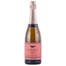 Rooderberg rose yarden rose